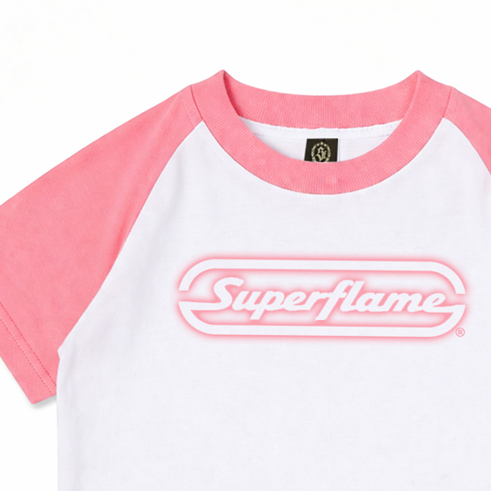 Logo Pink Spray Baby Tee Reglan Pink